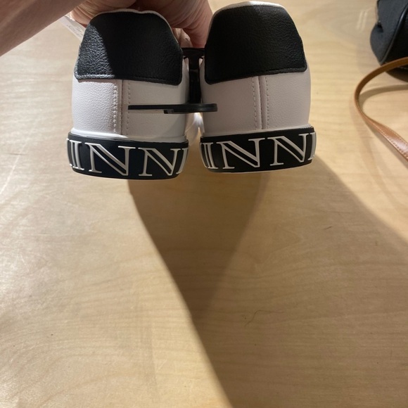 Disney Minnie Mouse Sneakers 6 1/2 - Picture 14 of 16